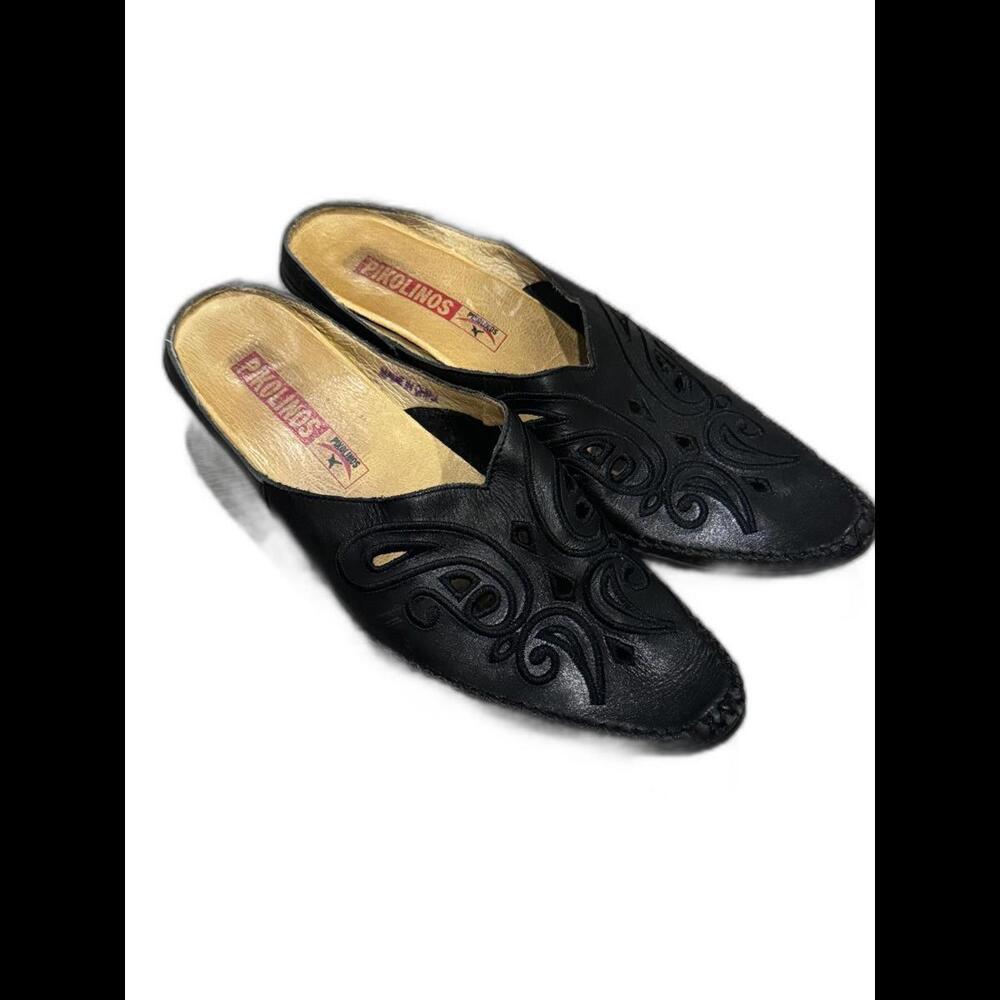 PIKOLINOS Women’s Bariloche Mules Pointy Black Leather Stitching Cutouts